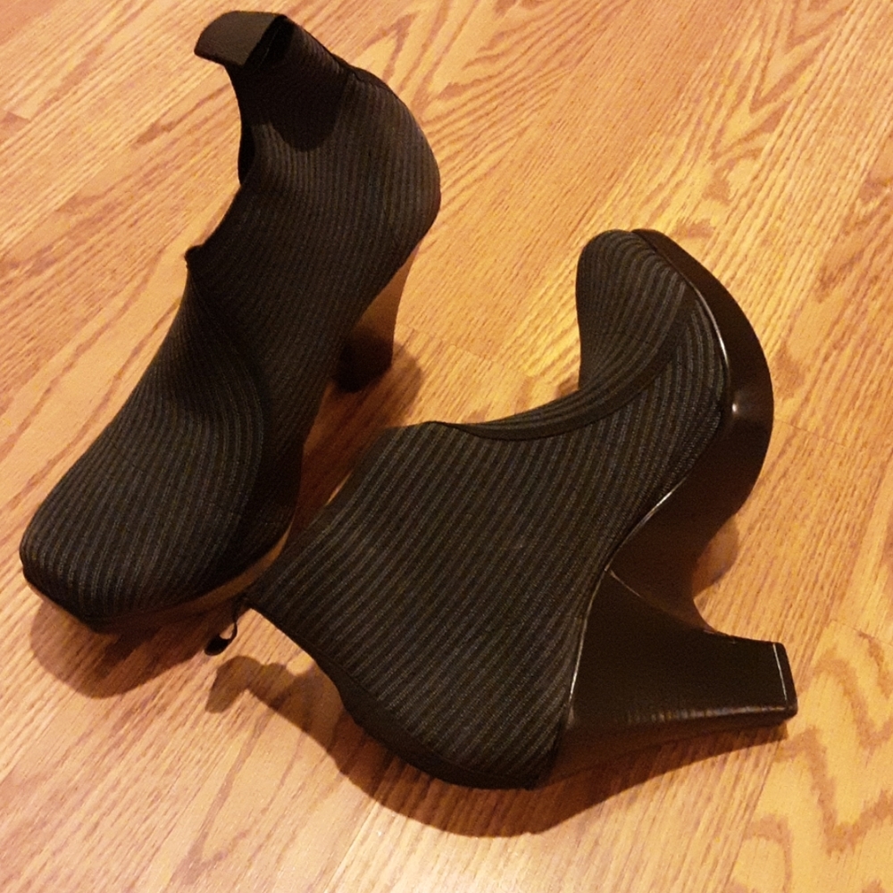 Women's  shoe boots
